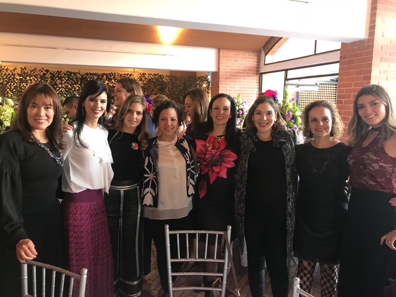 Adriana Rivera, Juanita Martínez, Lina Ortiz, Luz Magdalena Salas, Luisa María Salas, Ana María Bahamón, Ángela María Salas y Angelita Fadul.